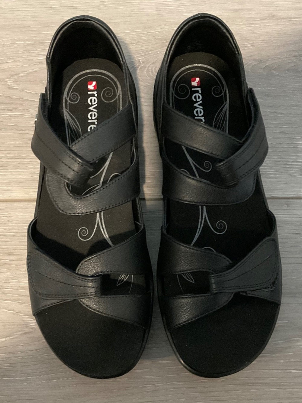 Revere Geneva Closed Heel Sandal  Adjustable Straps Black Size 9 NEW